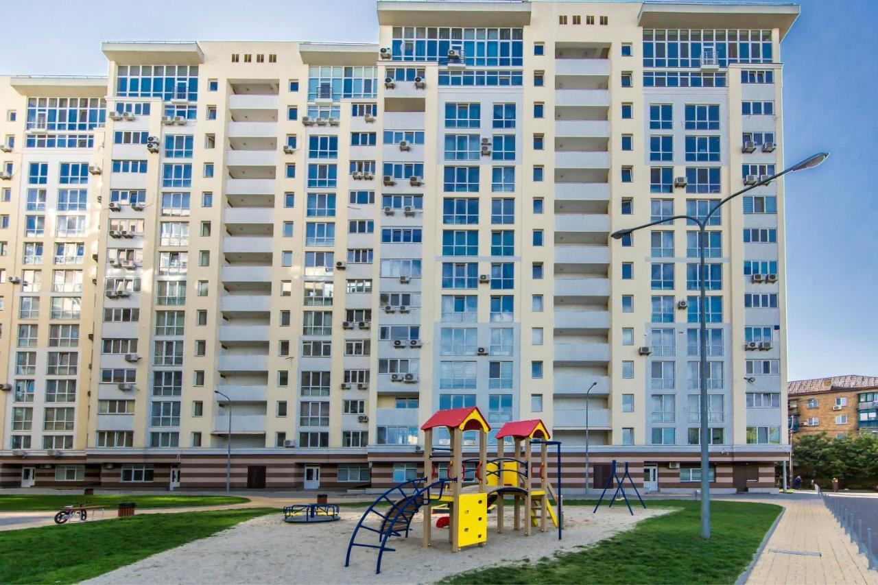 Стильна Квартира В Сучасному Комплексі Метро Нивки Kiev Exteriör bild